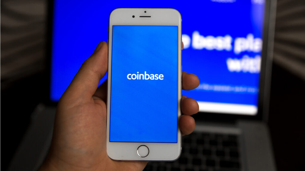 Coinbase Warns Some Russian Users Their Accounts May Be Blocked, Report Reveals